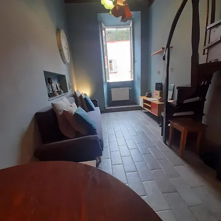 דירה Cozy In Hip Trastevere רומא